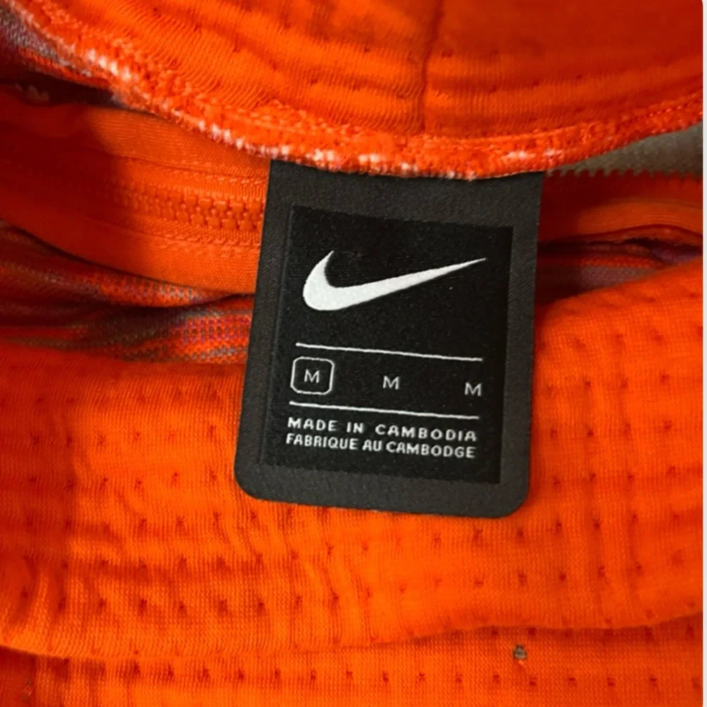 ‼️💥PRICE DROP☄️The Nike City Sweatshirt Size M - Picture 10 of 14